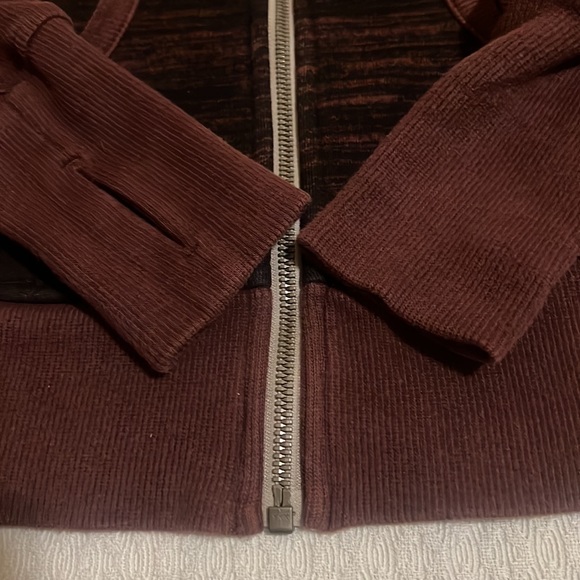 Lululemon zip up hoodie size small - Picture 2 of 8